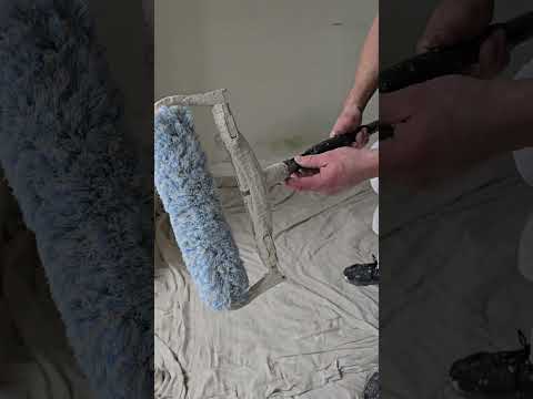 How to paint a ceiling and avoid roller marks