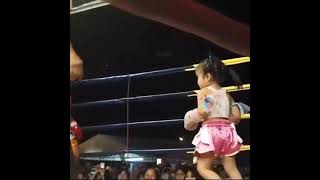 Download lagu Tinju anak cewek vs cowok mp3 Download lagu Tinju anak cewek vs cowok mp3