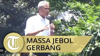 Mahasiswa Jebol Pintu Gerbang Kantor Gubernur Jateng