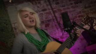 Iris Isadora &quot;Gotta Find My Light&quot;