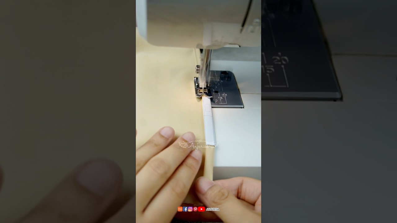 Rolled hem with a paper guide: A simple sewing hack 🪡🧵