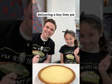 delivering a key lime pie to @MyARFIDLife 🍋‍🟩🥧