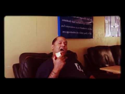 download lagu mp3 mp4 Bright Red Apple, download lagu Bright Red Apple gratis, unduh video klip Bright Red Apple