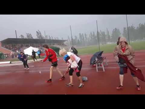 Vētra senioru vieglatlētikas mačos Gulbenē