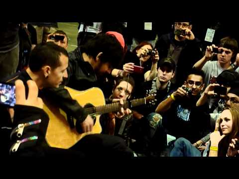 Linkin Park - Leave out all the Rest (Acoustic Version LPU Summit)