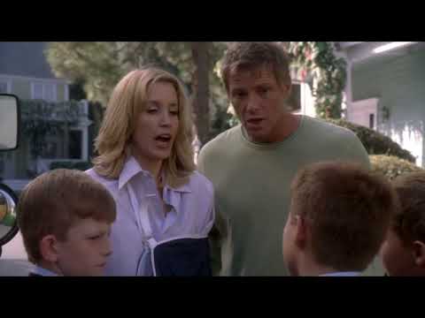 Lynette's Kids Found Out She Was Shot - Desperate Housewives 3x08 Scene