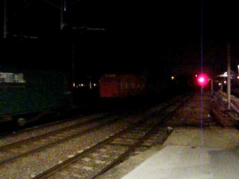 86621 and 86613 depart Northampton with 4S83, 30th January 2009.