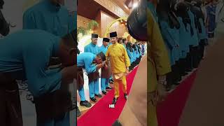 Download lagu Inside the Billionaire Life of the Sultan of Brunei#RichestKing #SultanOfBrunei #LuxuryLife #fyp mp3