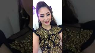 Hương Tràm Live Stream trước giờ diễn tại đà nẵng
