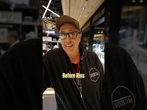 BUCKLEY BUYS ALICE COOPER'S WATCH!