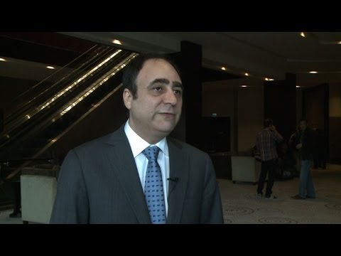 Oposição síria vai participar de negociações de paz