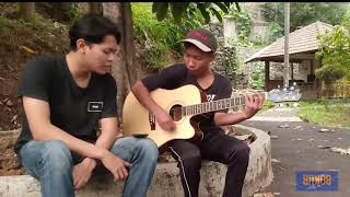 Download lagu Cover ( Our Story - Penyesalan ) mp3