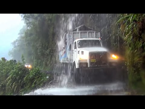 , title : 'Les routes de l'impossible | Pérou : Amazonie | La dernière conquête'
