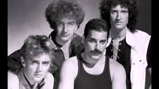 Queen - Flash To The Rescue