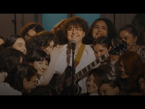 Simona Delegeanu - Purtata Fetelor (Official Video)