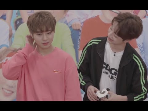 Wanna One V live PanWink cut