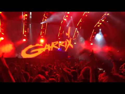 Martin Garrix - Song 2 (by Blur) @ OWF 13,06,2014 Warszawa Full HD