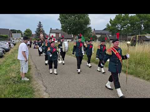 Terugkomst optocht Bondschuttersfeest Beegden 22 juni 2025
