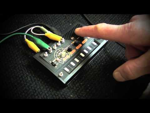 Korg Monotron Delay - Modified by AatschlaG