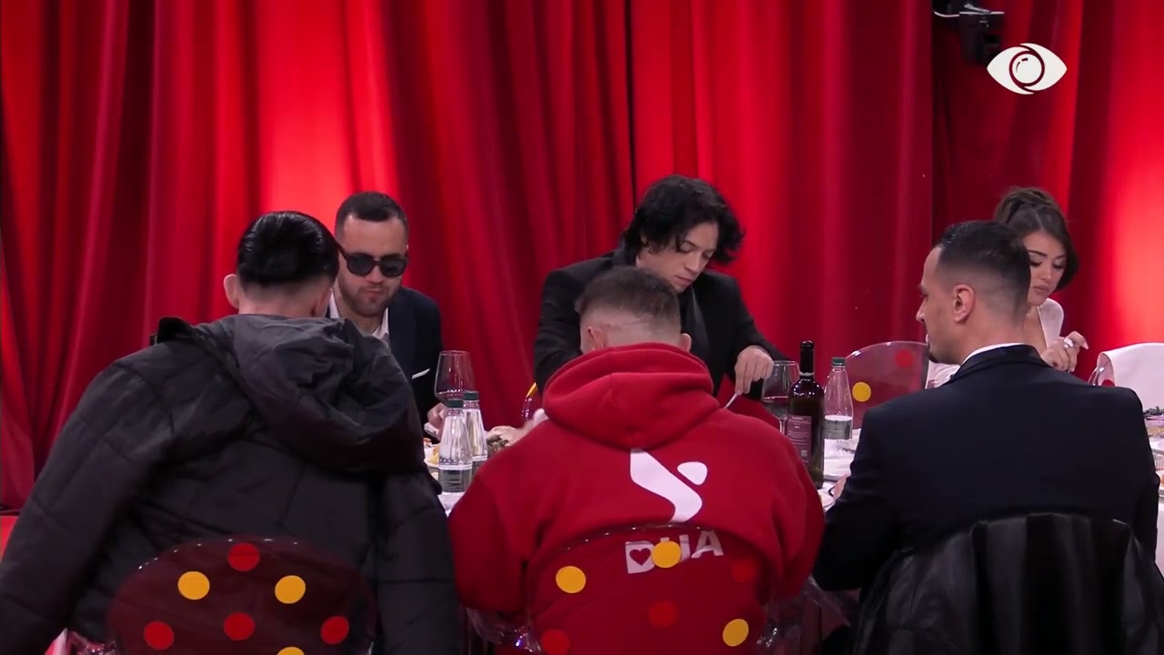 “Ta marr në kthesë tani, jo më të kisha lindur këtu”/ Greta diskuton me Mirin