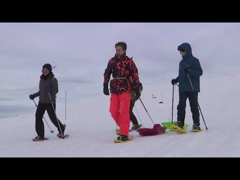 雪鞋是法國的贏家。 (Snowshoeing is a winner in France)