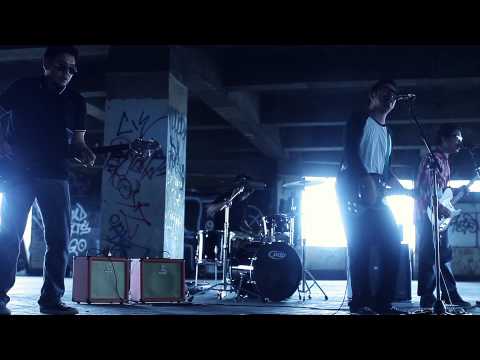 Pitik - It Can't Be Me HD (Official)