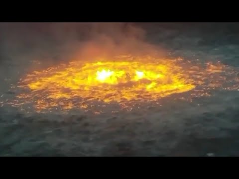 This Surreal Eye Of Fire Raging On The Surface Of The Gulf Of Mexico Looks Like Something From A Disaster Movie