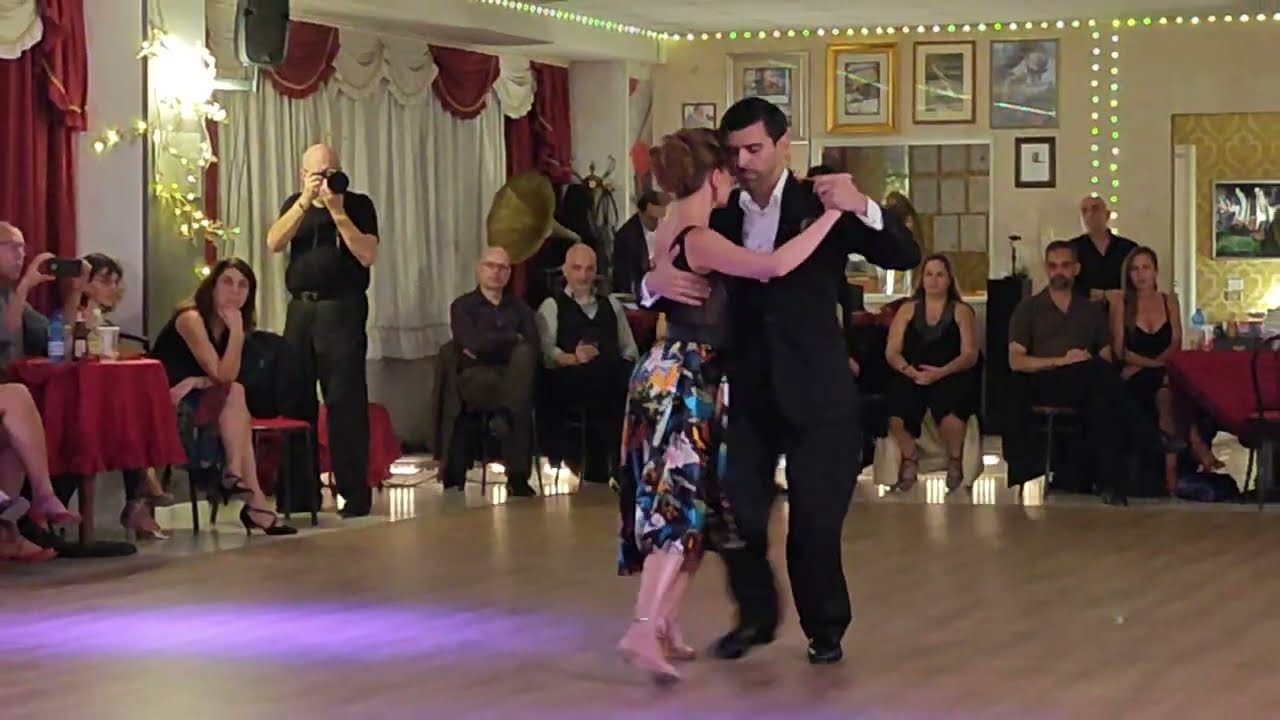 German Ballejo y Magdalena Gutierrez - "Cafe Dominguez"