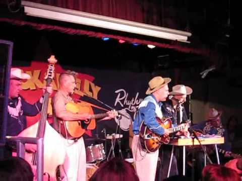 The Montgomery Music Makers live 2009 at 13th Rockabilly Rave I believe in loving 'em (Gene O'Quin)