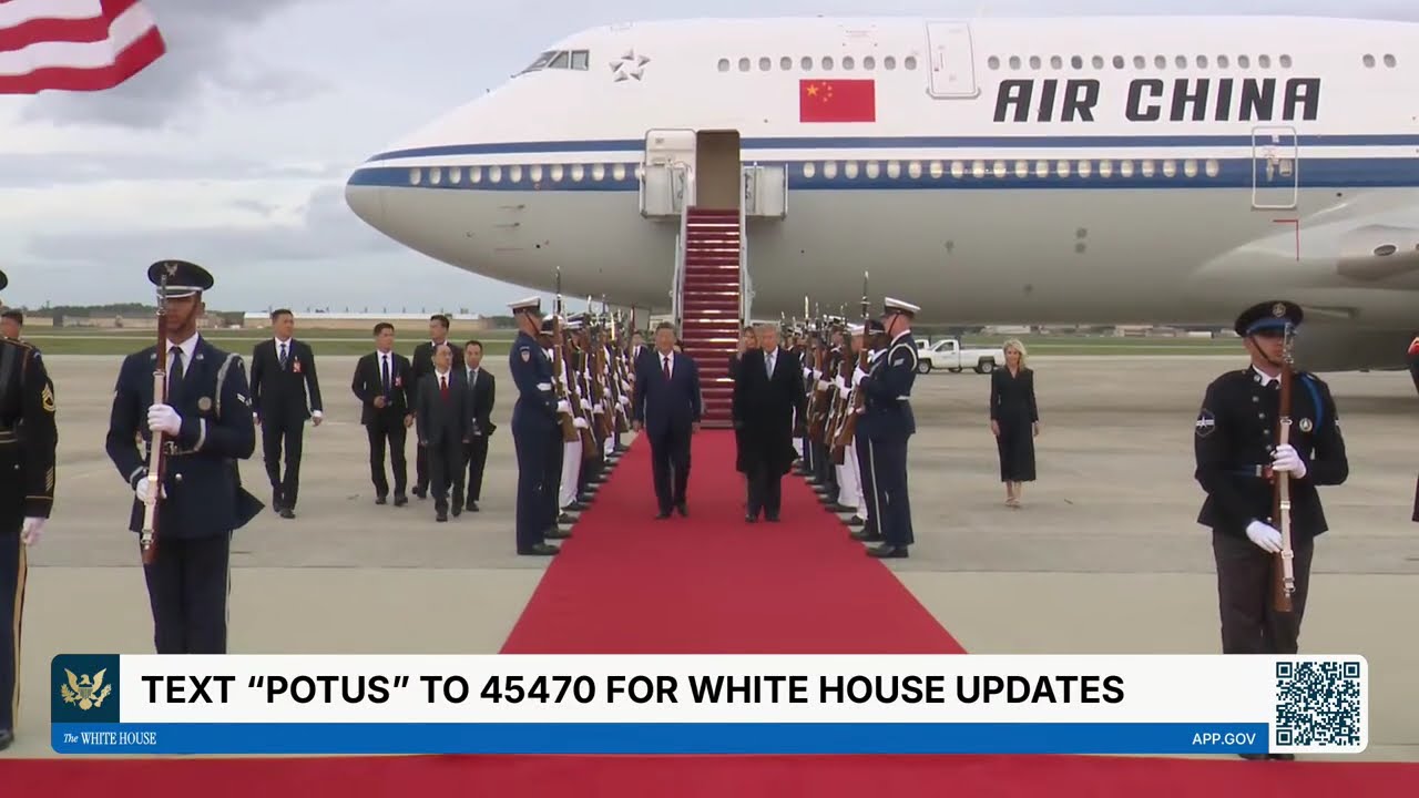 Official White House video image showing Donald Trump and Xi Jinping at an arrival ceremony