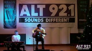 Tigers Jaw Performs &quot;Guardian&quot; In the Alt 92.1 Radio Theater
