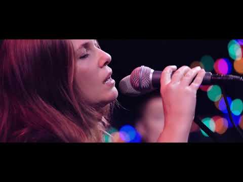 Hannah Tolf - Dried Tear (livevideo)