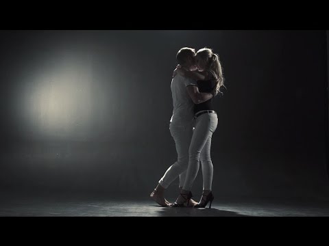 Kizomba Fusion Improvisation - Kristofer Mencák & Rita Ravado