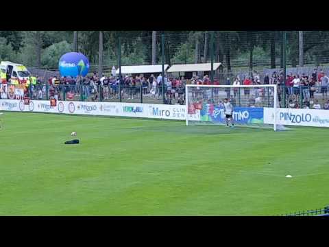 Ritiro Roma, Perotti prova i rigori con Crisanto