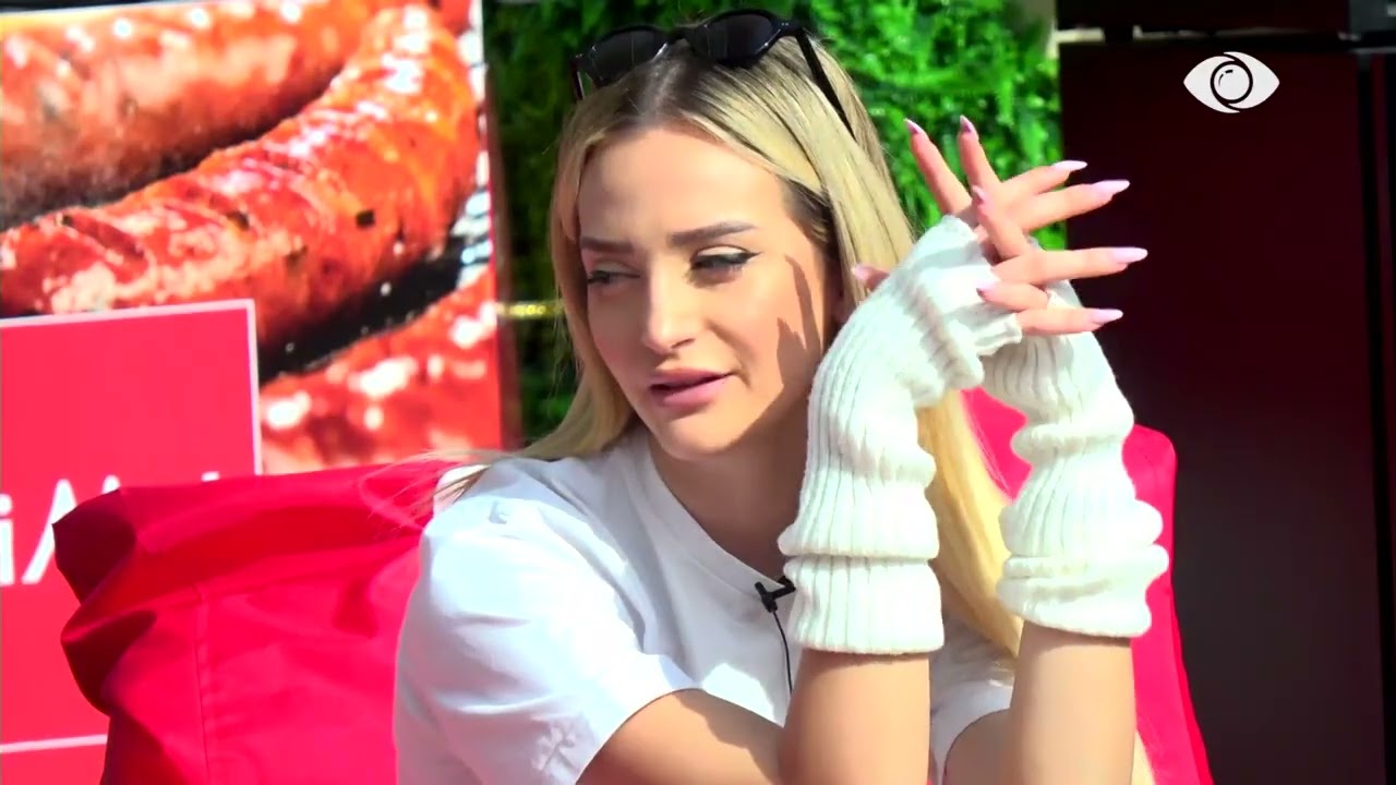 Ka shumë gjëra që më pengojnë këtu brenda/ Selin bisedon me Nikol