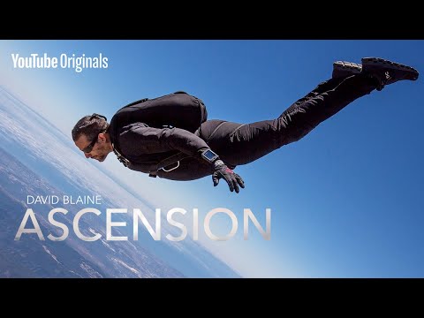 Thumbnail of the video: Jumping out of a plane 500 times