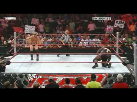 WWE Raw 7/20/09 - Chris Jericho vs. Mark Henry 2/2