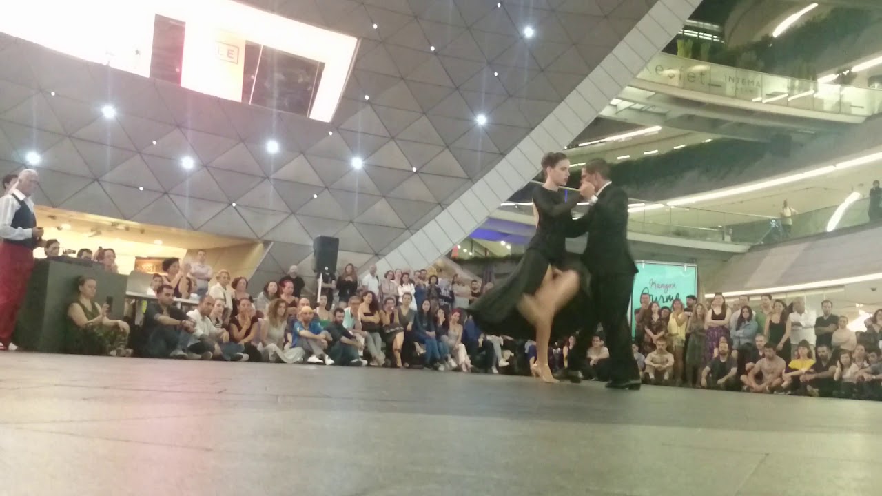 Alejandro Ferreyra & Fernanda Grosso.  Chique / Orquesta Color Tango. Kanyon Milongası.(18.06.2018)