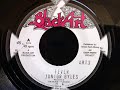FEVER / THIS WORLD - Junior Byles / King Medious.