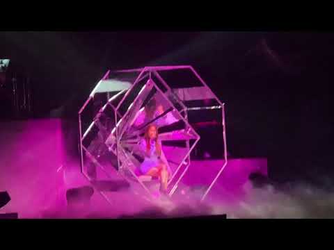 181117 Gemini 쌍둥이 자리- Taeyeon 태연 ‘s tour Concert in Hong Kong