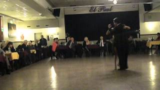 Natasha Arapé y Ariel Taritolay en La Baldosa 4