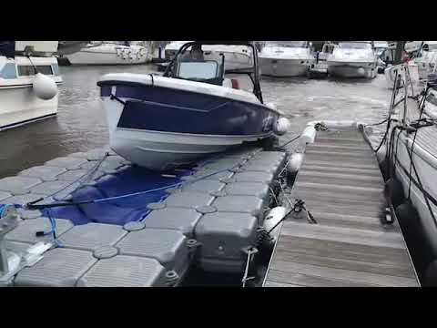 Saxdor 200 on a Tetradock