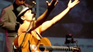 &quot;three little birds&quot; [cover] - jason mraz (live in houston)