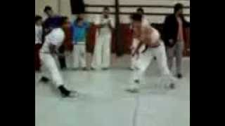 preview picture of video 'capoeira Guerreiros de jesus santa Isabel SP'
