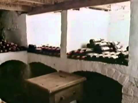 Episode 6 – How to handle a wine with Hugh Johnson