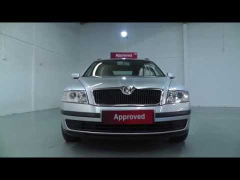 Skoda Octavia Ambiente Estate TDI in silver video walkaround