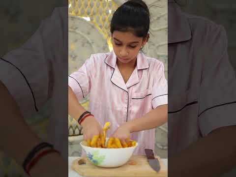 Multitasking level: PRO 😎 Baby bhi, body bhi