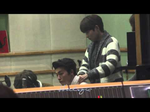 150306 Sukira D&E fancam (Donghae-focused)