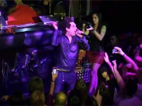 Alex Ferrari "Bara Bara Bere Berê" Live @ Madclub 29.11.2012