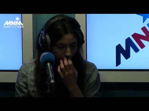 MNM: Intergalactic Lovers covert Happy van Pharrell WIlliams